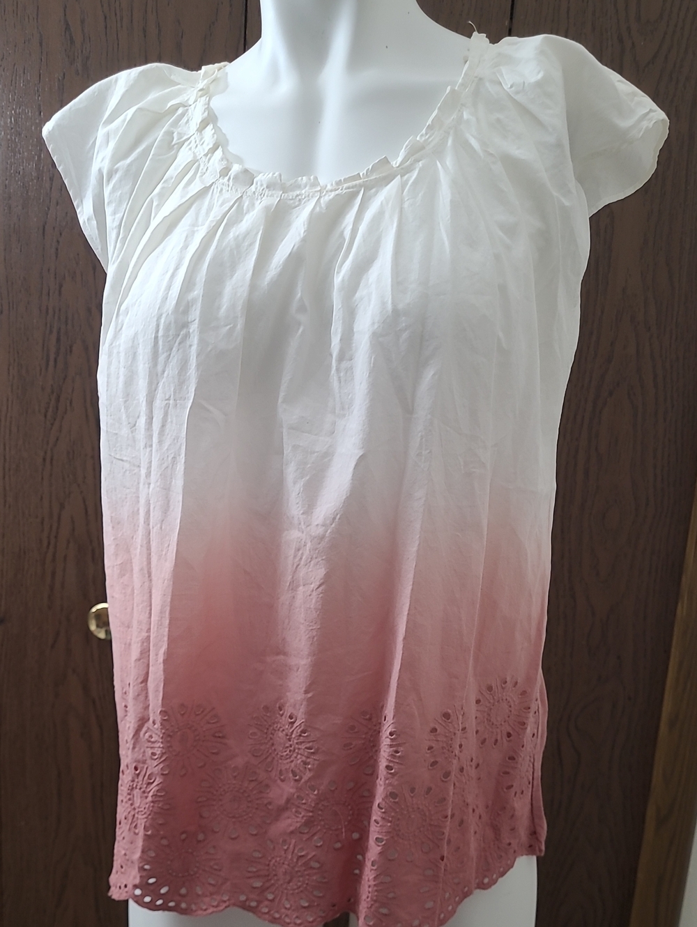 LC Lauren Conrad White to Dusty Rose Ombre Eyelet Cap-Sleeve Tunic